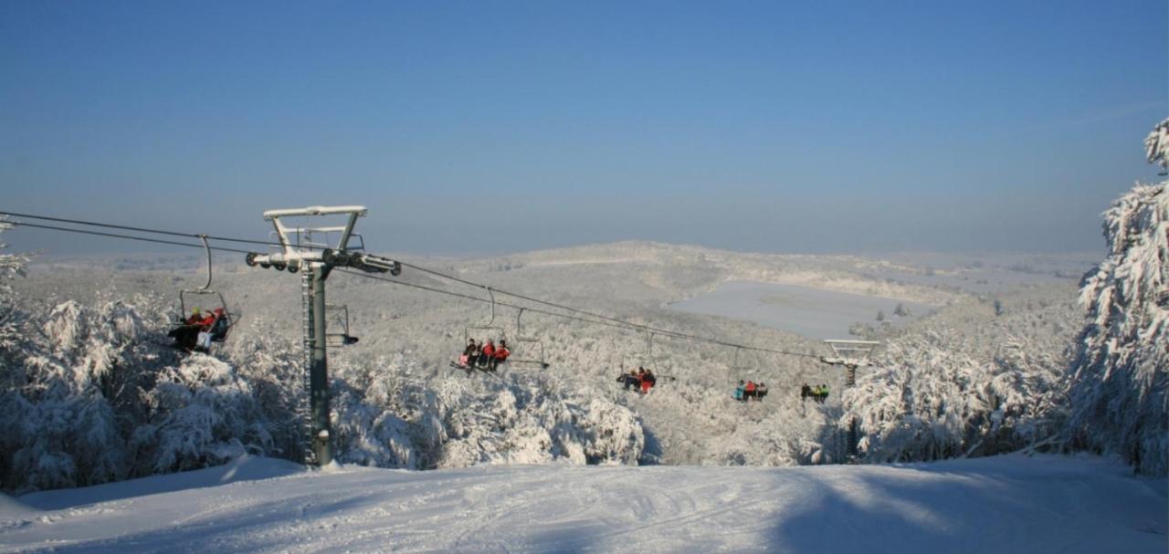 Almádiluxusapartman2 Balatonalmádi Esterno foto