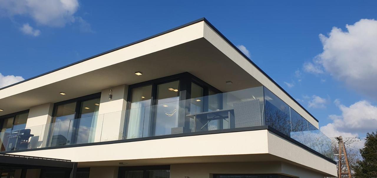 Almádiluxusapartman2 Balatonalmádi Esterno foto